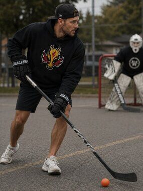 Mens Calgary Flames Hoodie (MEDIUM)